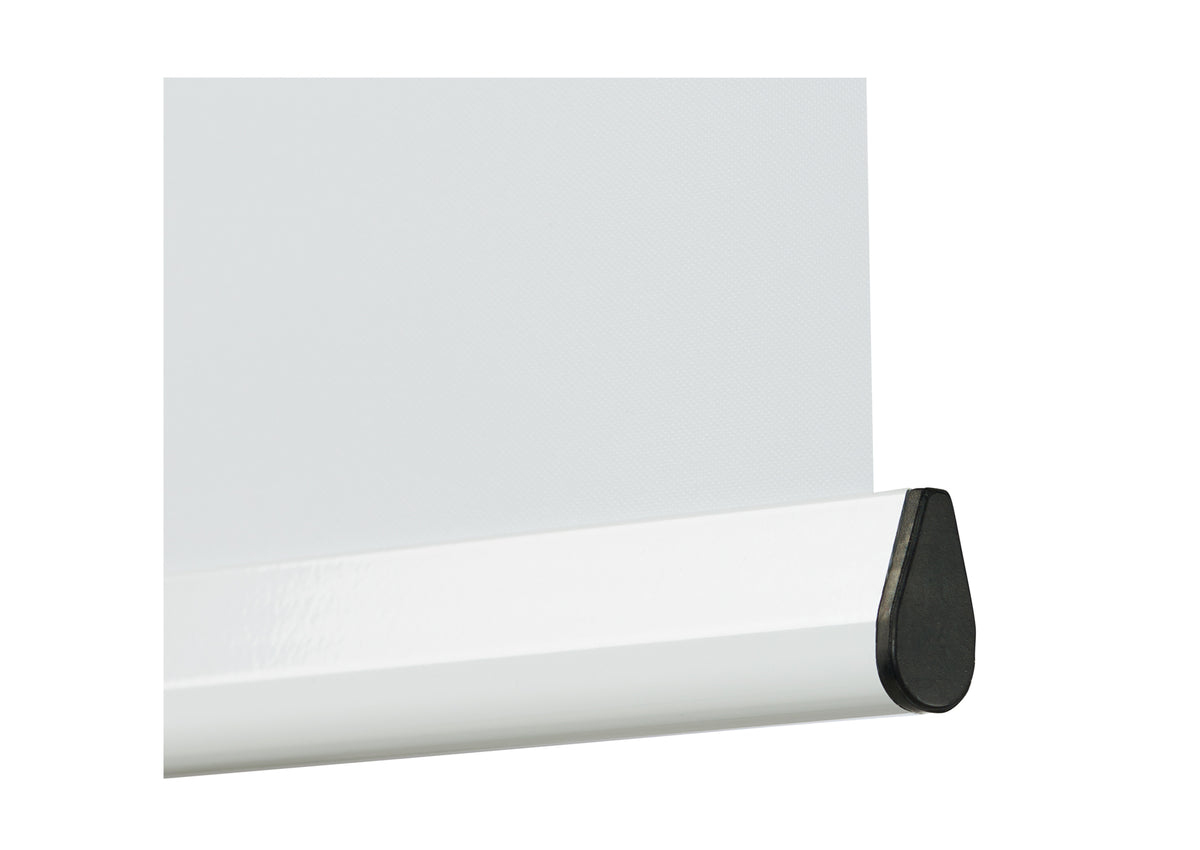 Close-up of the weighting bar of the celexon Projector Screen Electric Expert